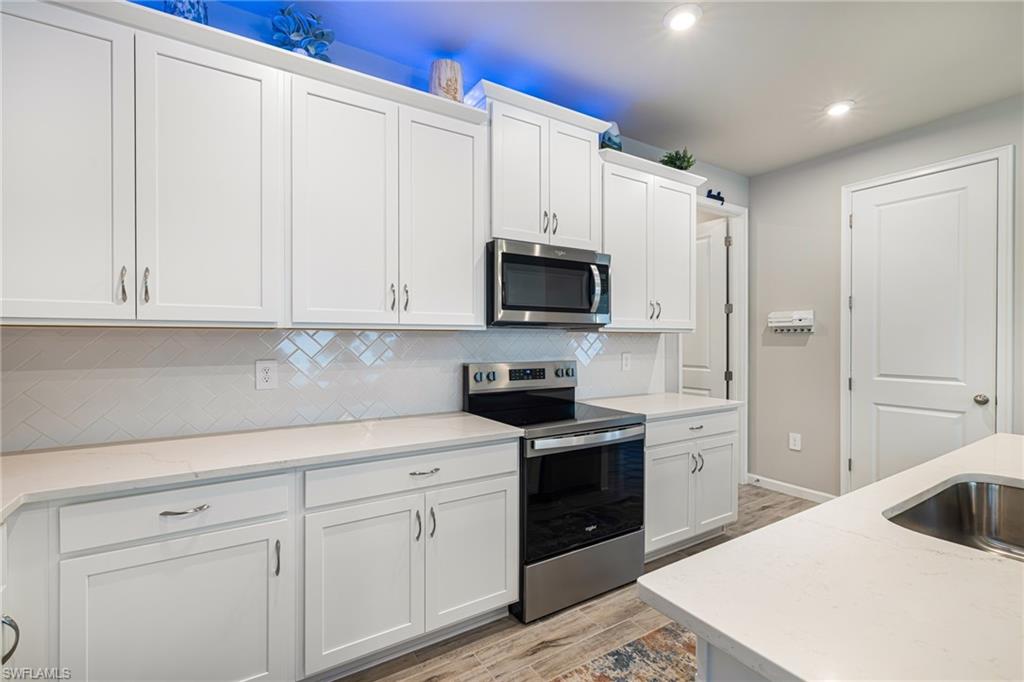 BONAVIE COVE - Residential