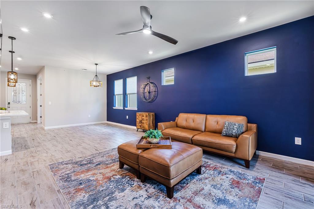 BONAVIE COVE - Residential