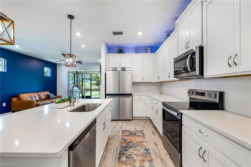 BONAVIE COVE - Residential