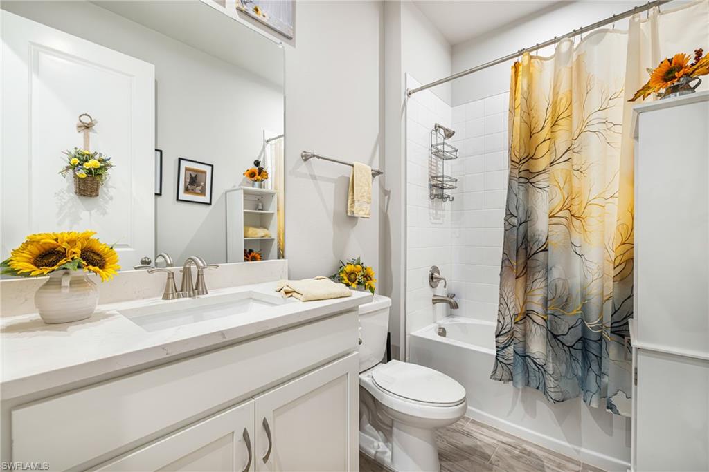 BONAVIE COVE - Residential