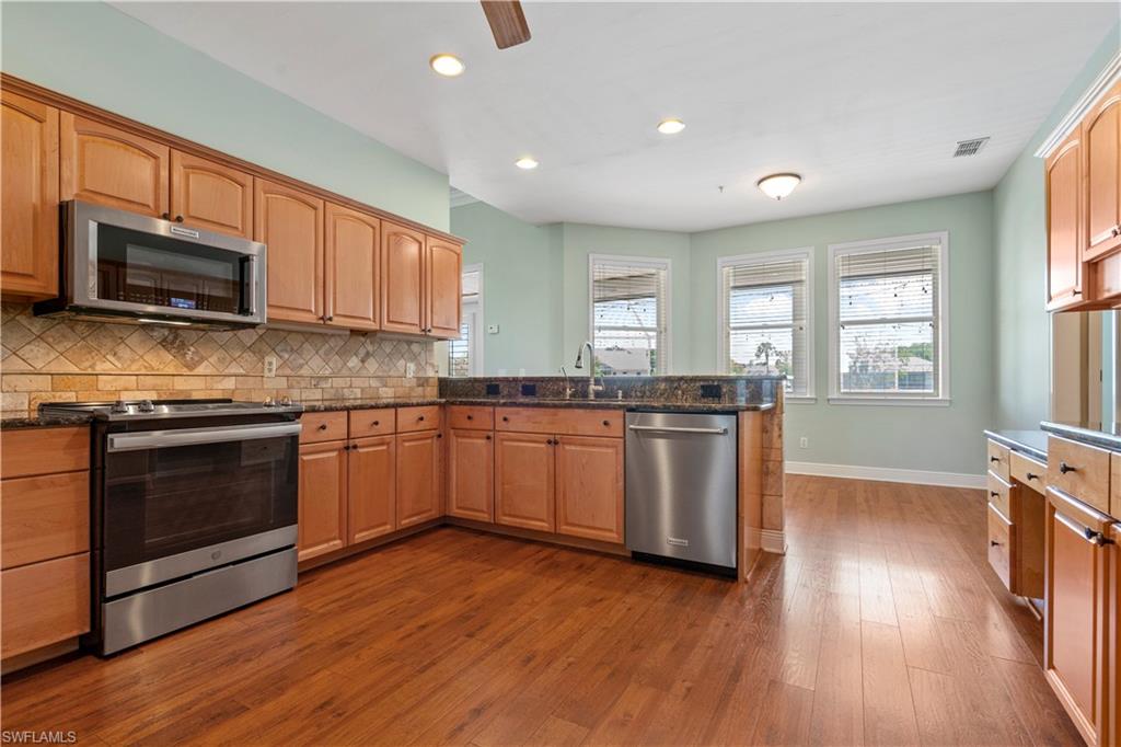 RIVERWIND COVE - Residential