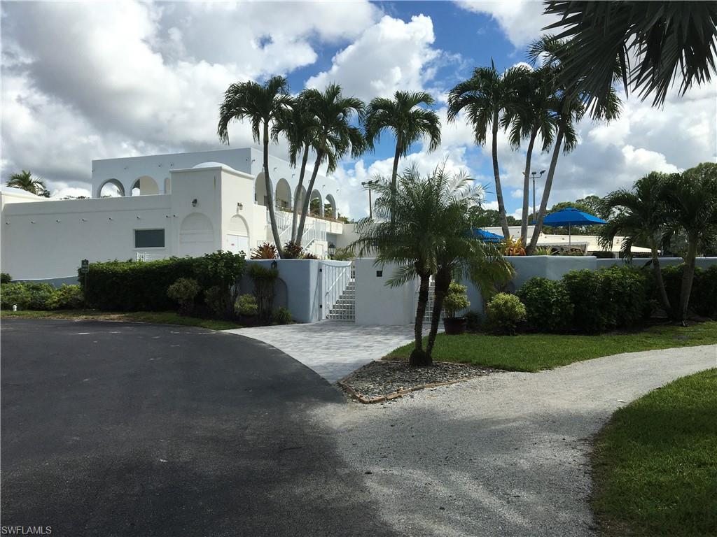 WORLD TENNIS CENTER III - Residential