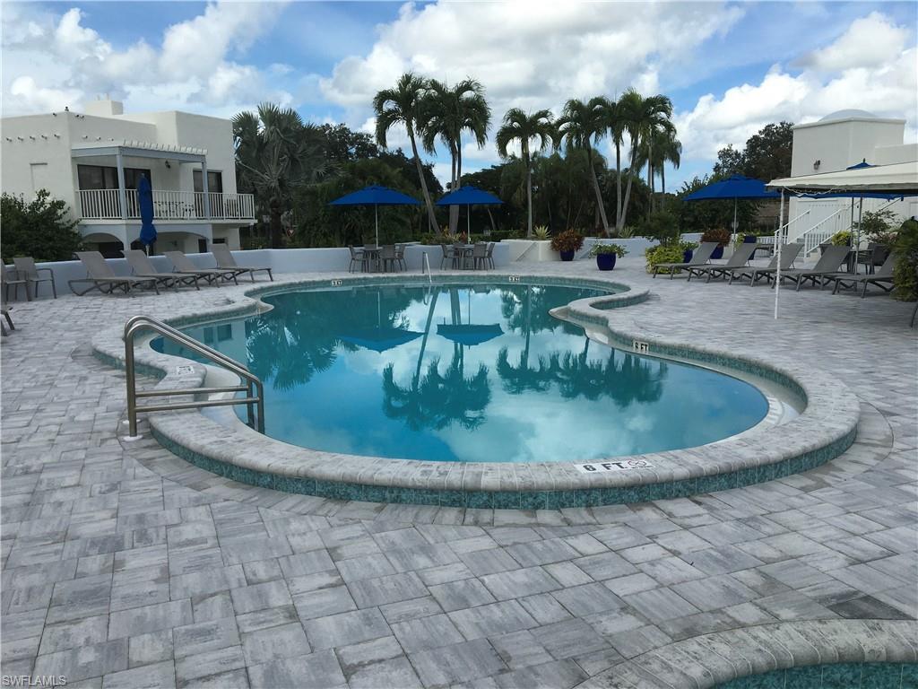 WORLD TENNIS CENTER III - Residential