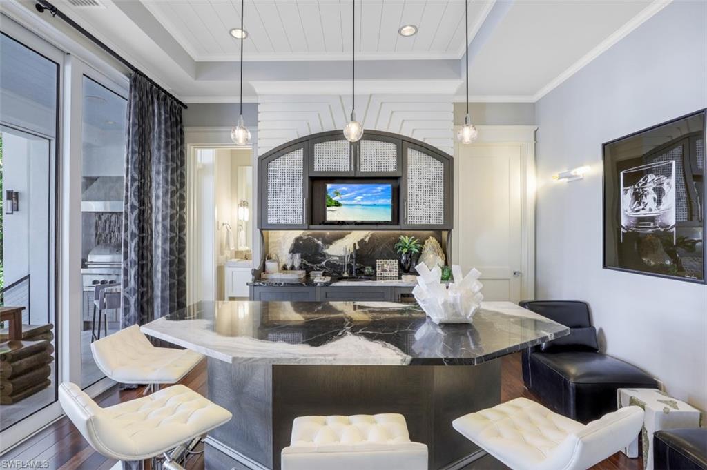 AQUALANE SHORES - Residential