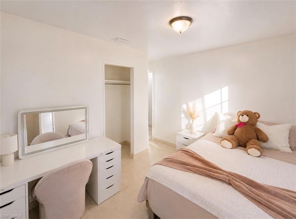 FORT MYERS SHORES - Residential