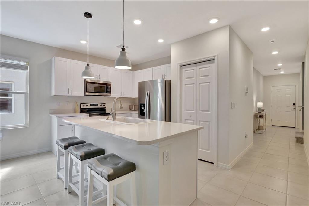 MEADOWOOD - Residential