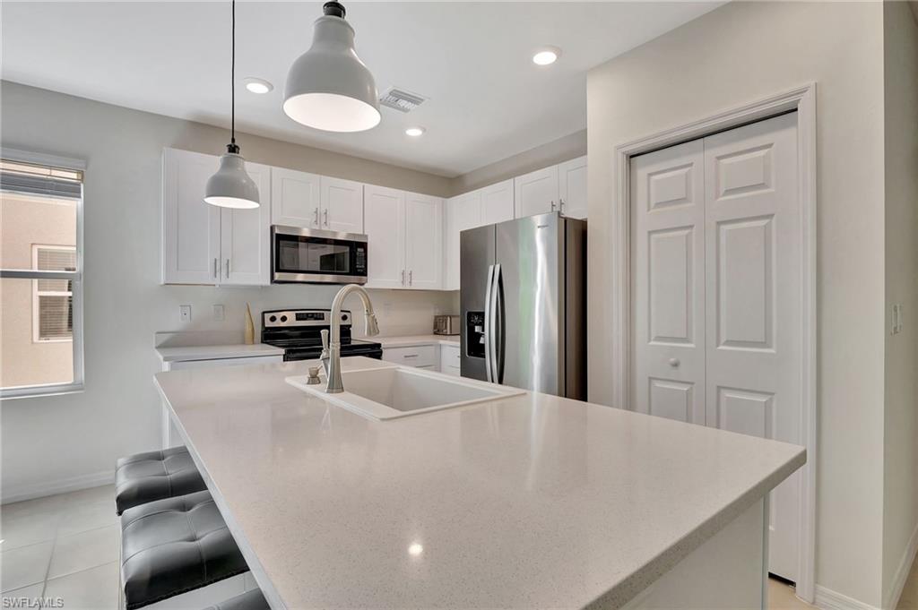 MEADOWOOD - Residential