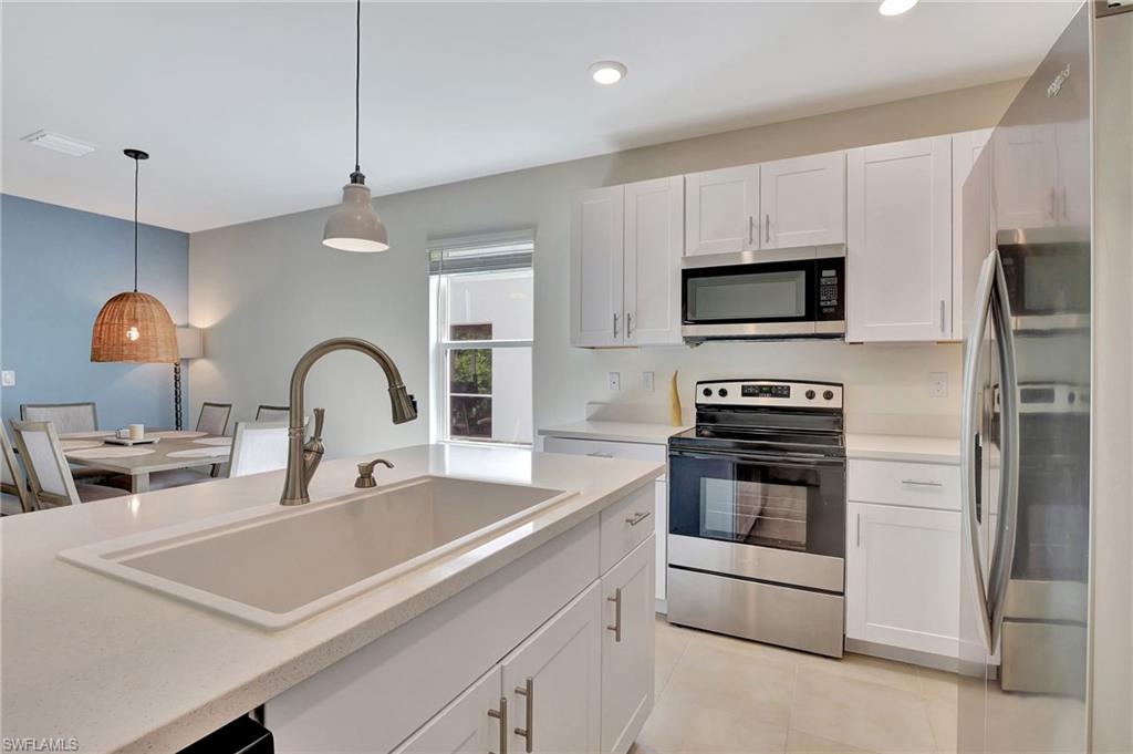 MEADOWOOD - Residential