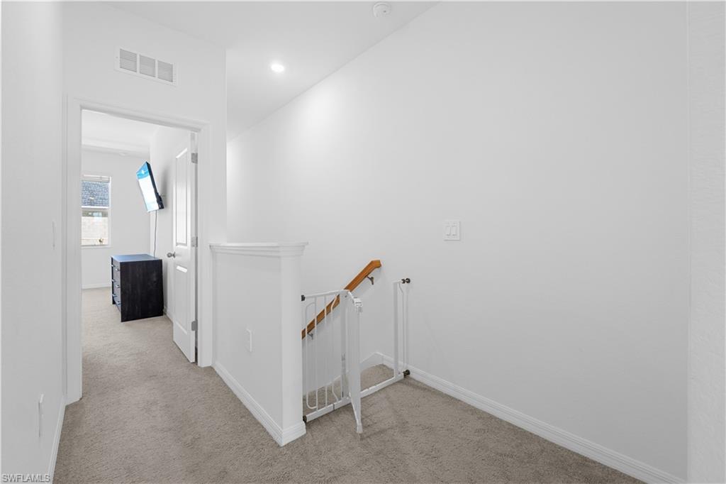 TUCKERS COVE - Residential
