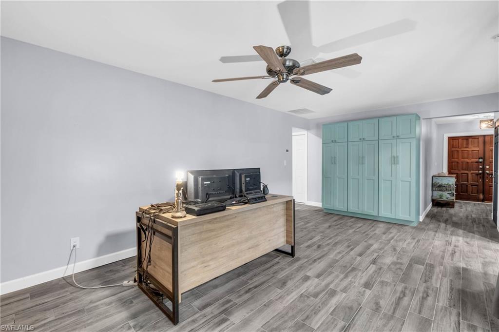 SANIBEL BAYOUS - Residential