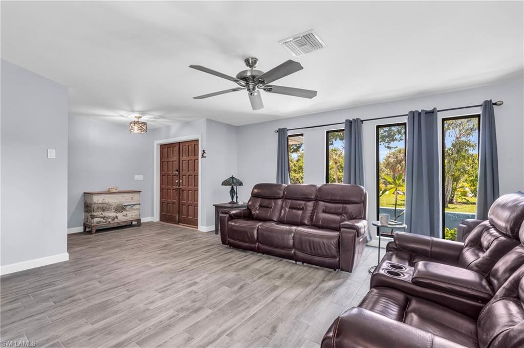 SANIBEL BAYOUS - Residential