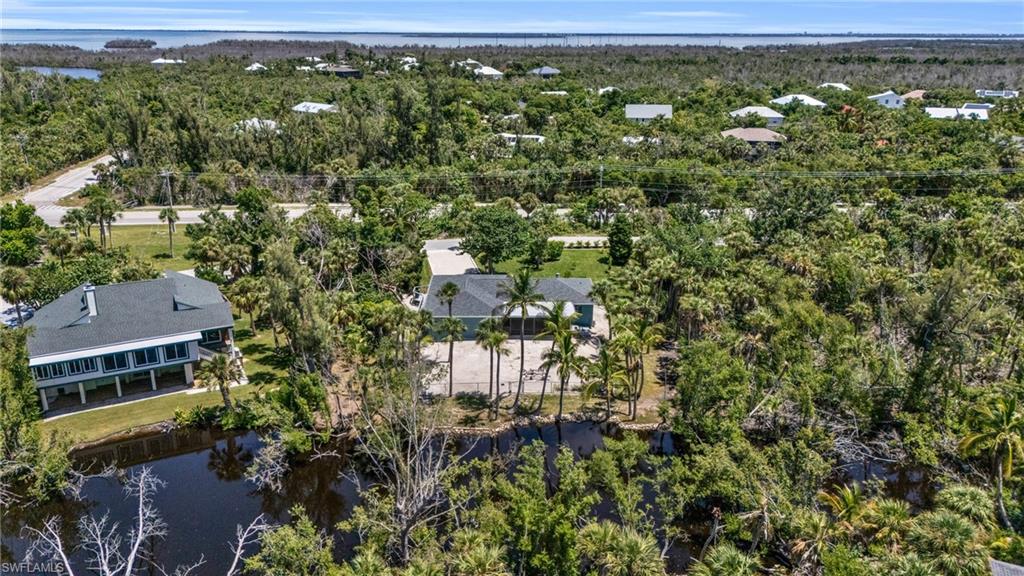 SANIBEL BAYOUS - Residential