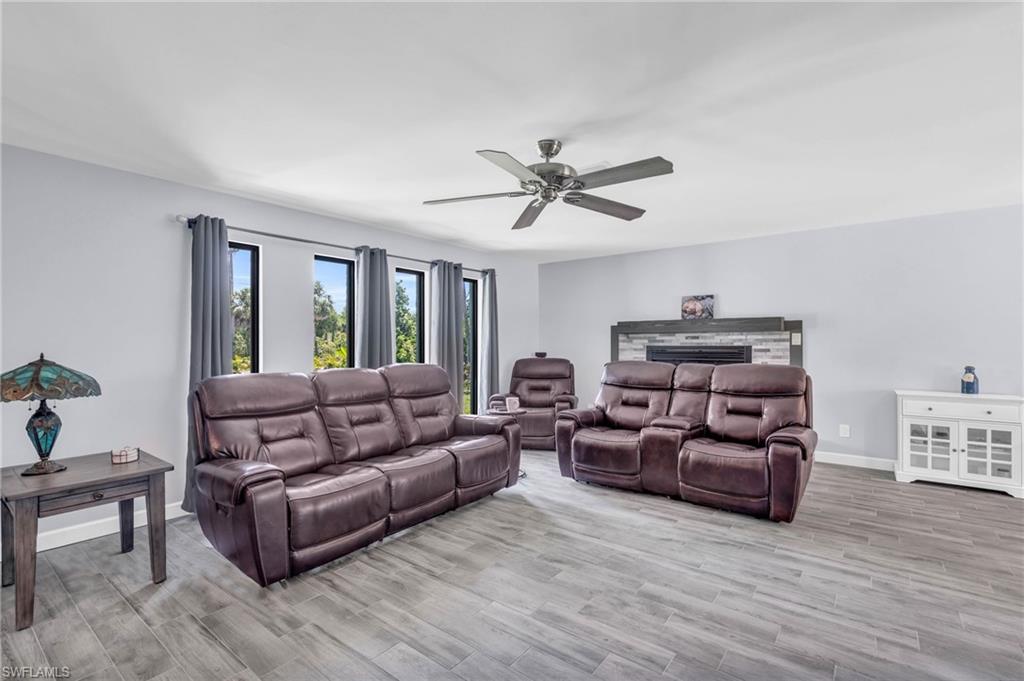 SANIBEL BAYOUS - Residential