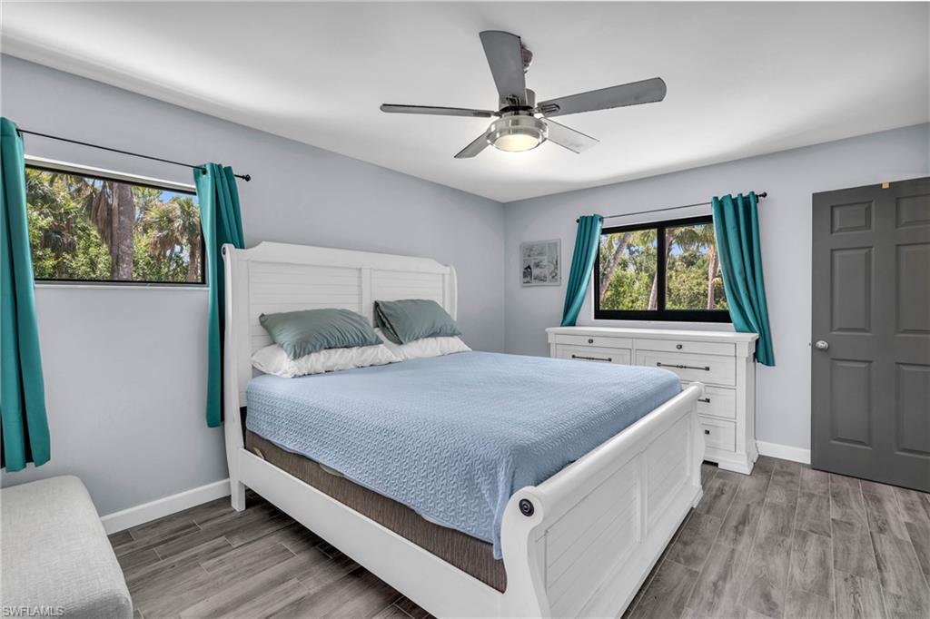 SANIBEL BAYOUS - Residential