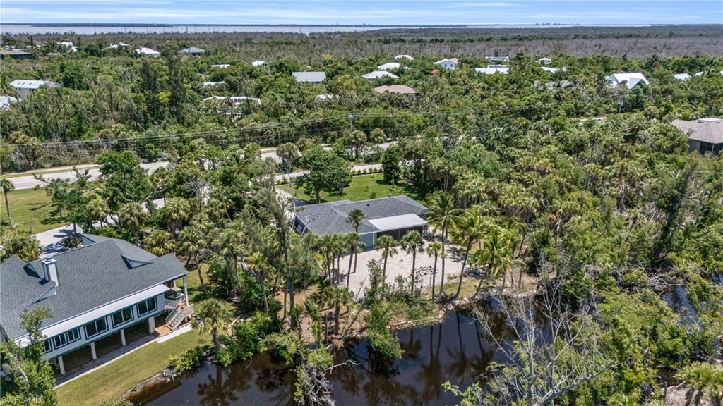 SANIBEL BAYOUS - Residential