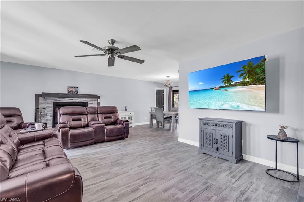 SANIBEL BAYOUS - Residential