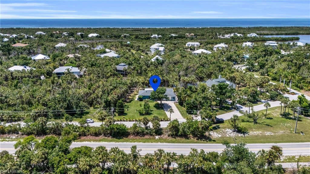 SANIBEL BAYOUS - Residential