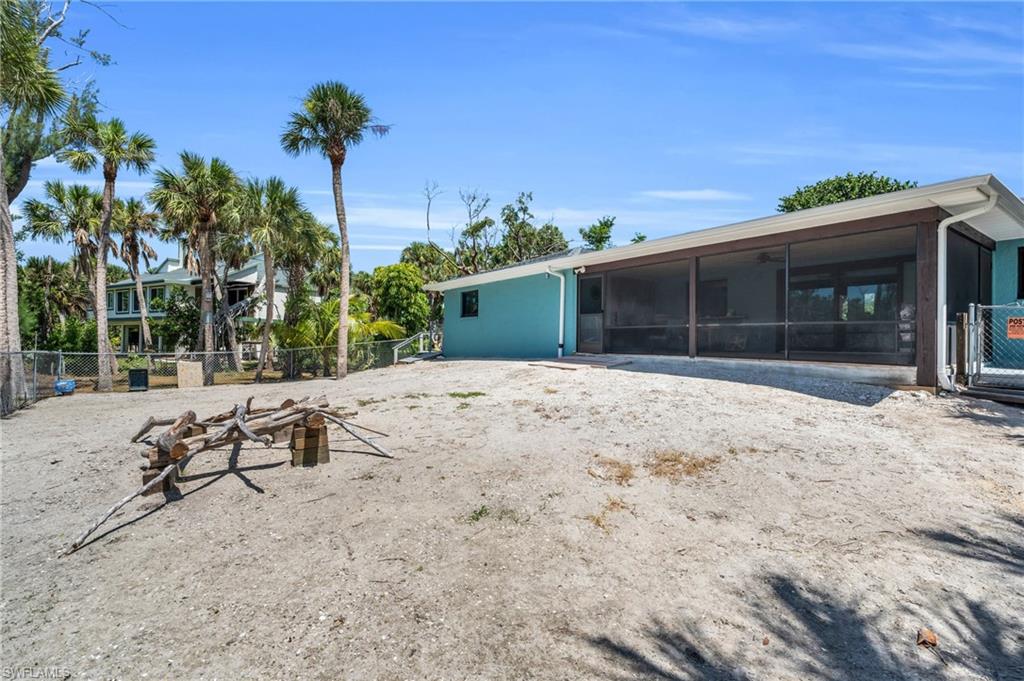 SANIBEL BAYOUS - Residential