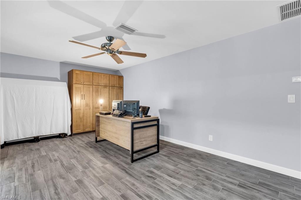 SANIBEL BAYOUS - Residential