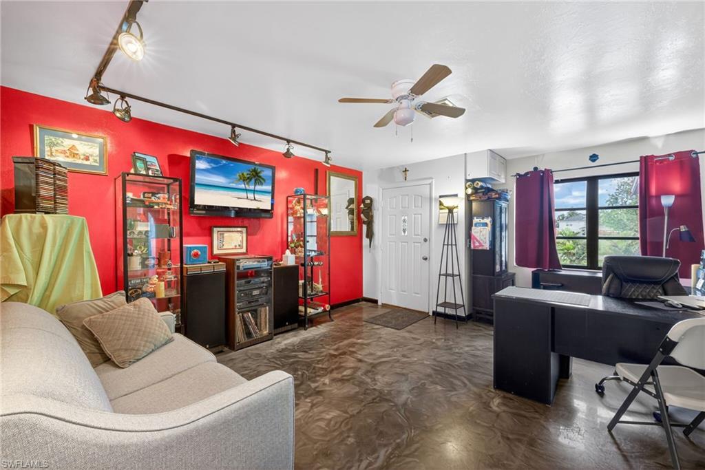CAPE CORAL - Residential Income