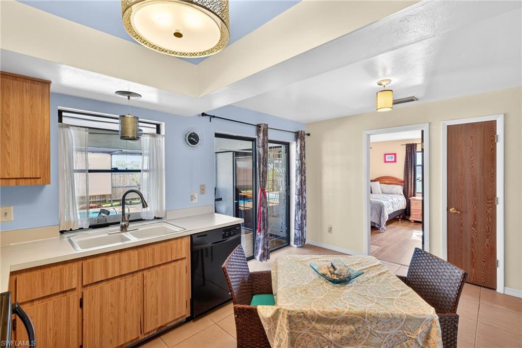 CAPE CORAL - Residential Income