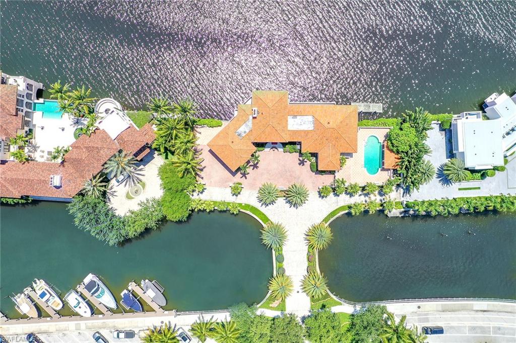 VENETIAN ESTATES - Residential
