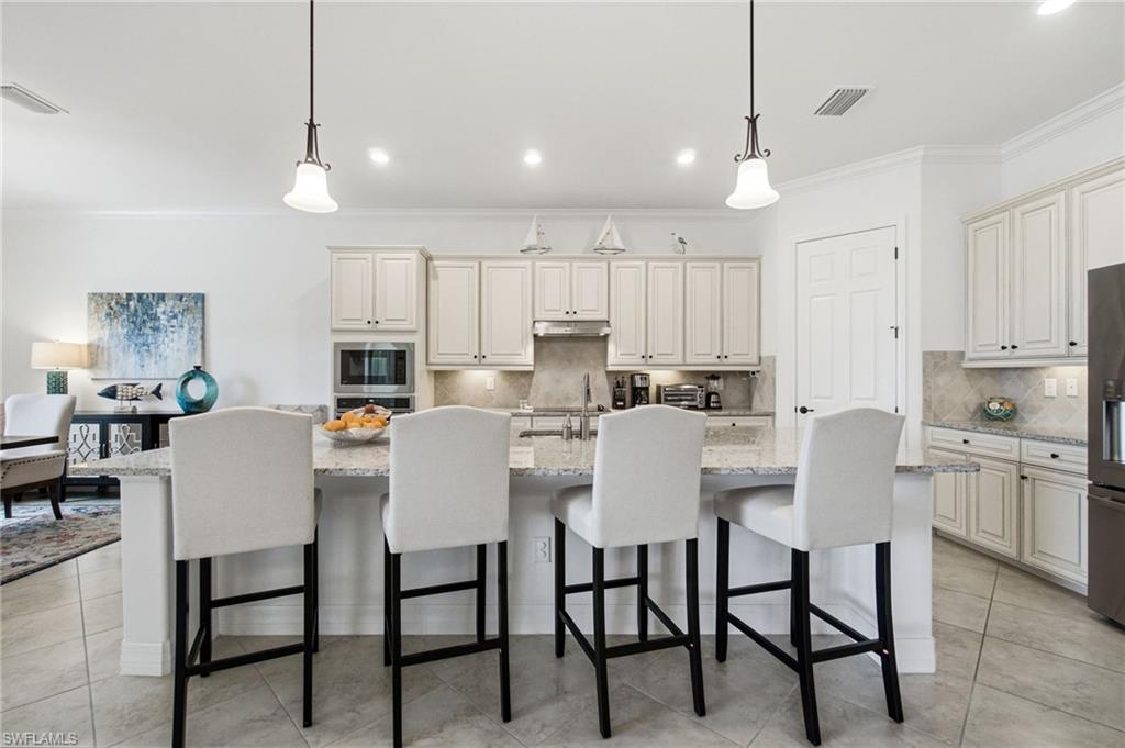 BONITA NATIONAL GOLF AND COUNTRY CLUB - Residential Lease