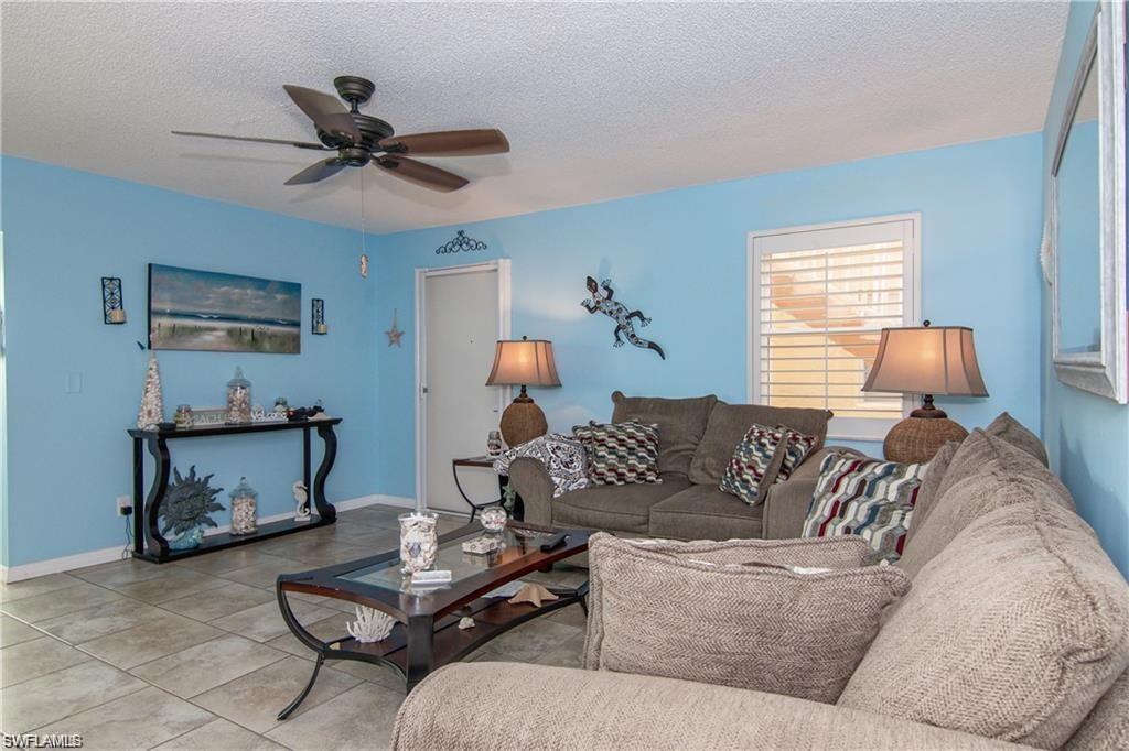 SORRENTO VILLAS - Residential Lease