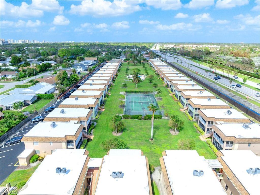 SORRENTO VILLAS - Residential Lease