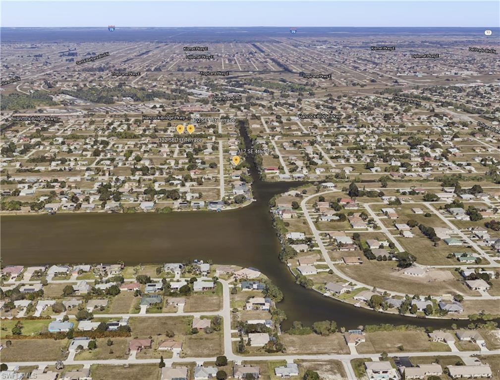 CAPE CORAL - Land