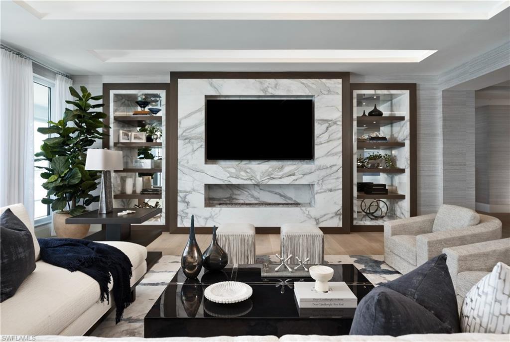 REGENT - Residential
