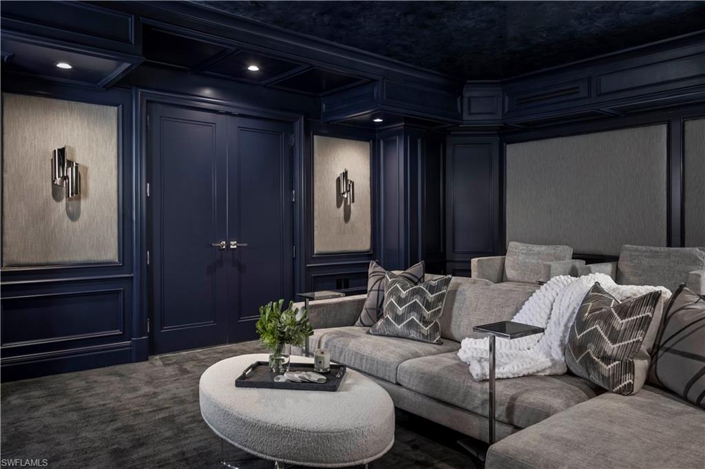 REGENT - Residential