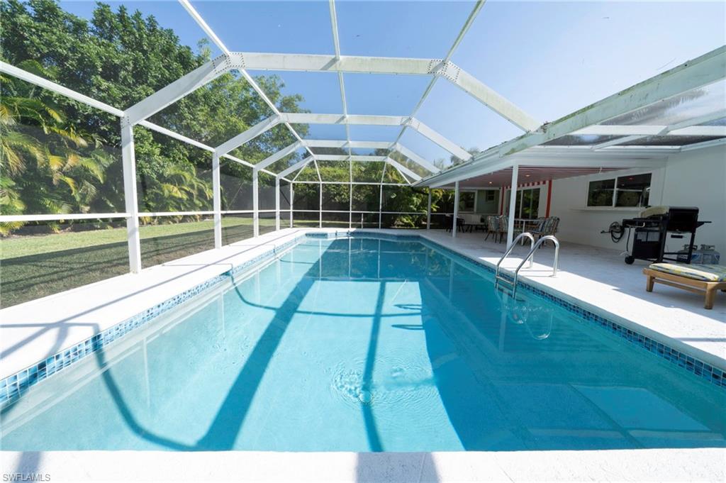 WILLOUGHBY ACRES - Residential