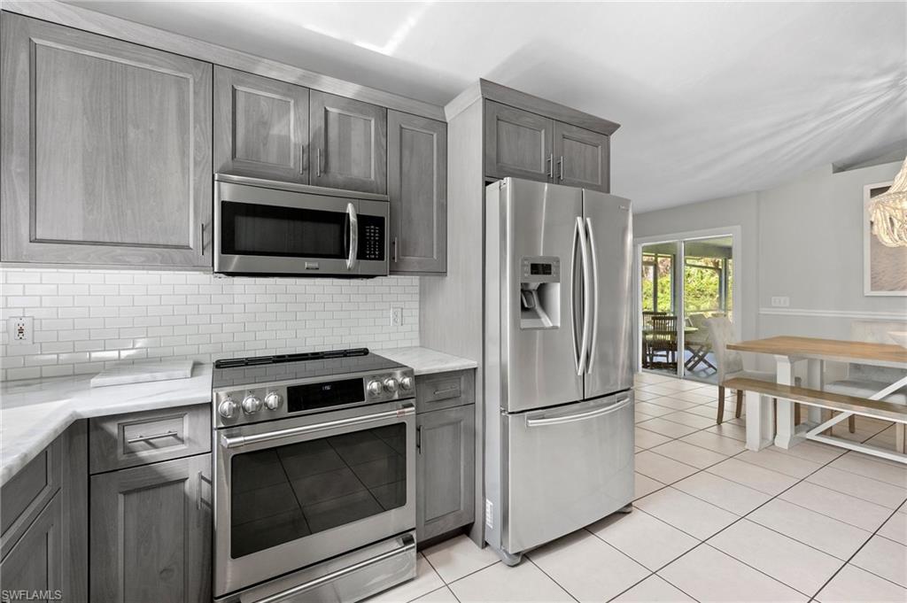 GOLDEN GATE ESTATES - Residential
