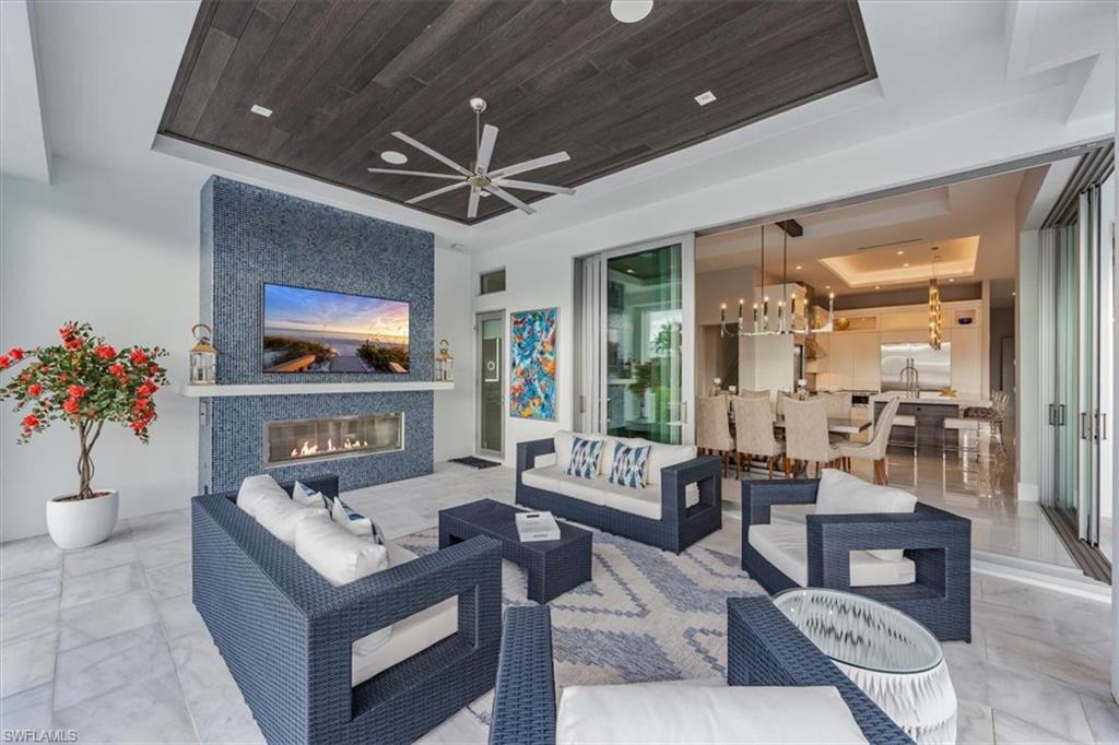 ROYAL HARBOR - Residential