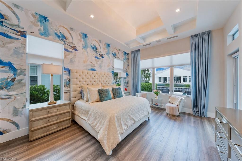 ROYAL HARBOR - Residential