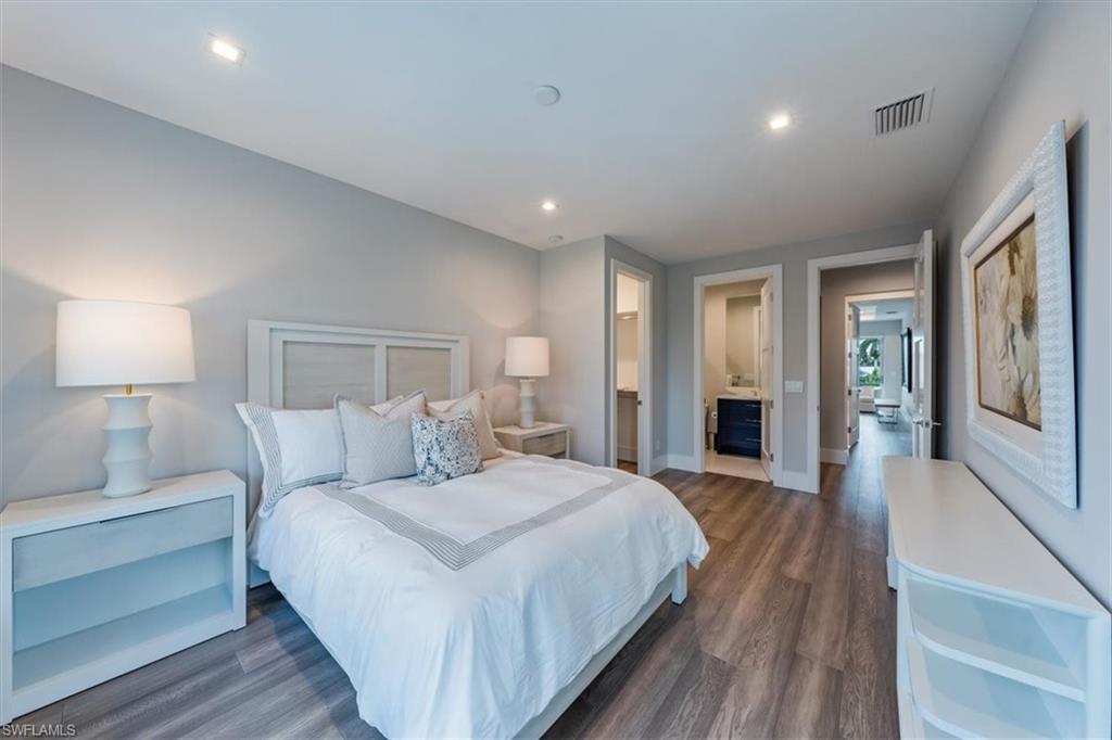 ROYAL HARBOR - Residential