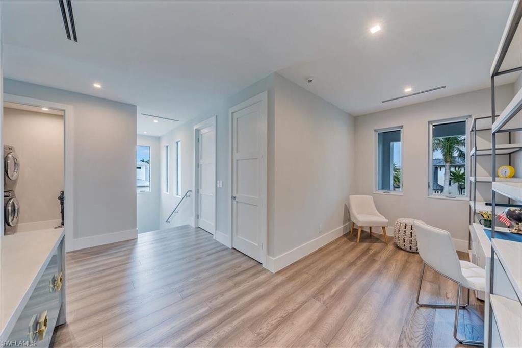 ROYAL HARBOR - Residential