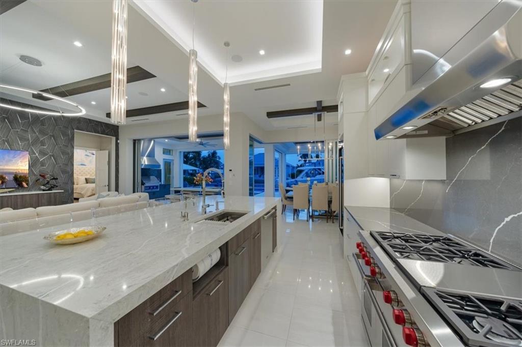 ROYAL HARBOR - Residential