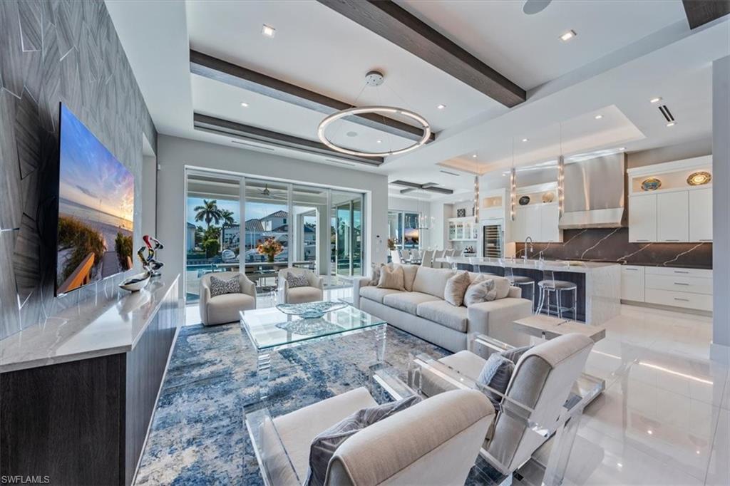 ROYAL HARBOR - Residential