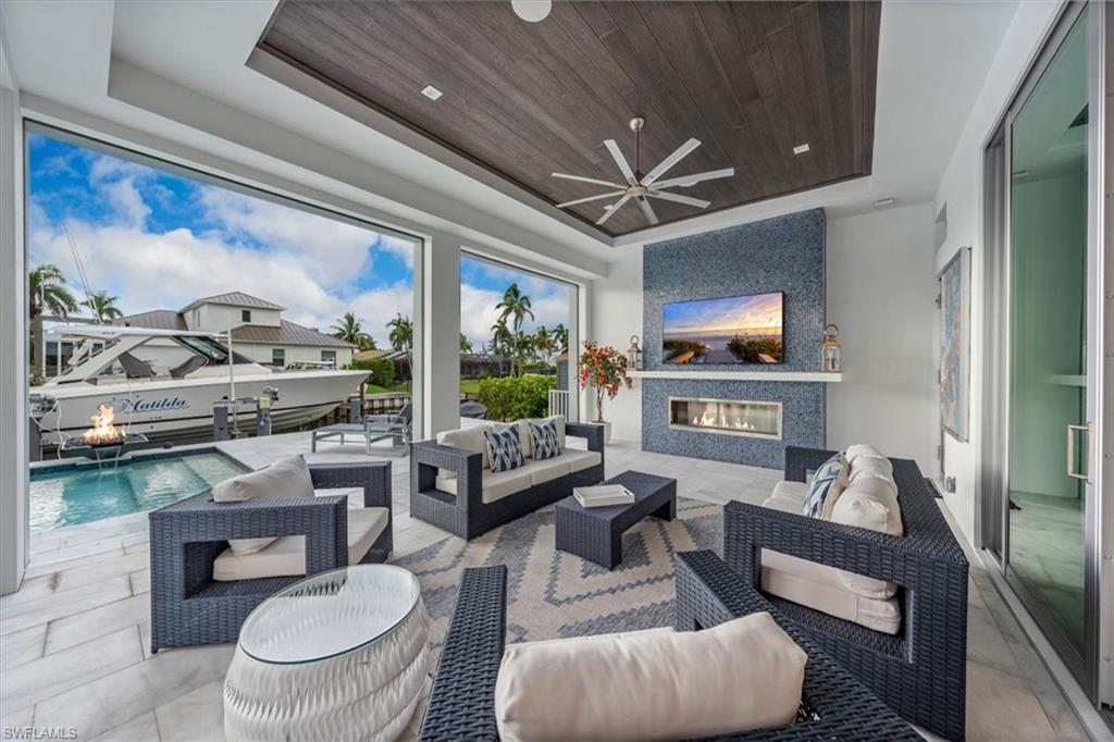 ROYAL HARBOR - Residential