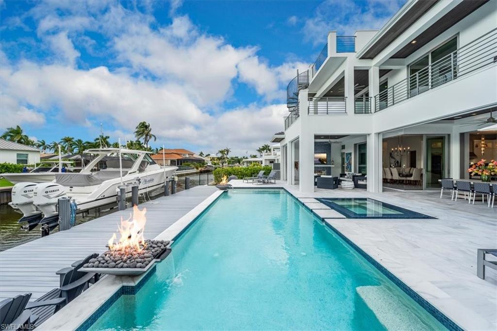 ROYAL HARBOR - Residential