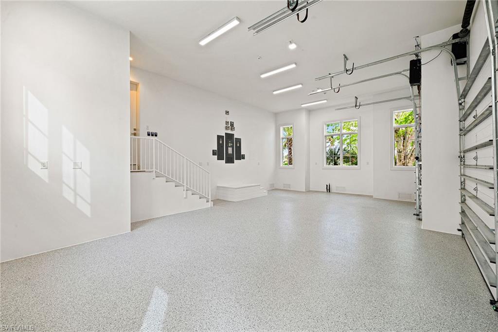 SABRE CAY - Residential