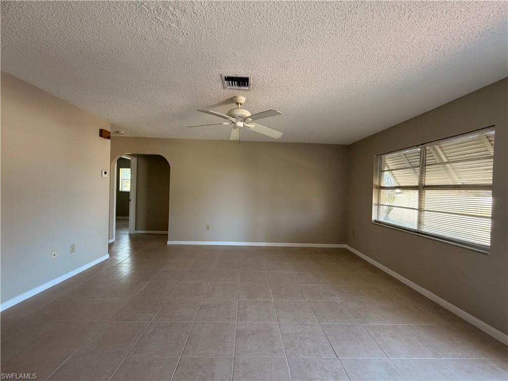 SAN CARLOS PARK - Residential Lease