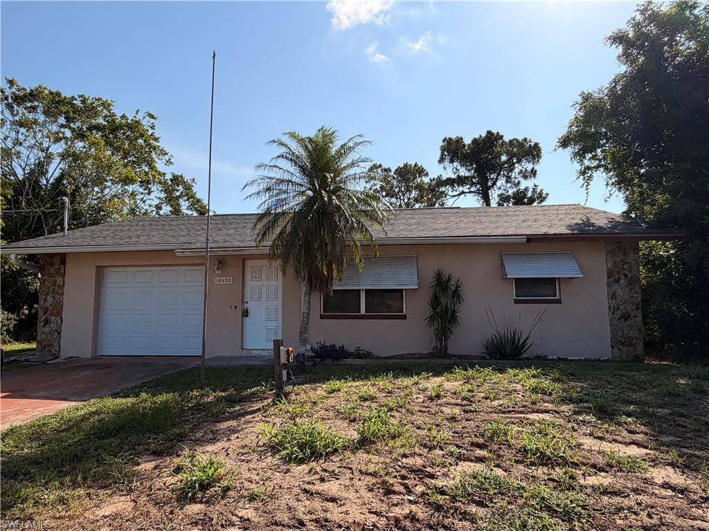 2 bed 1 bath house located off of Sanibel blvd in San Carlos Park Fort Myers. Tile flooring and screened porch. 954 sq ft $1800 month + $1800 Security req'd to move in. SMOKING PROHIBITED. Pets allowed under 30 pounds max of 2 with a $50 monthly pet rent per pet. Water, Electric & landscaping resident's responsibility.
"EQUAL HOUSING OPPORTUNITY"