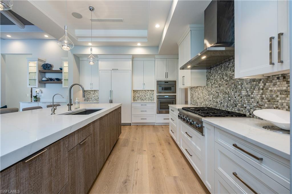 GOLDEN SHORES - Residential