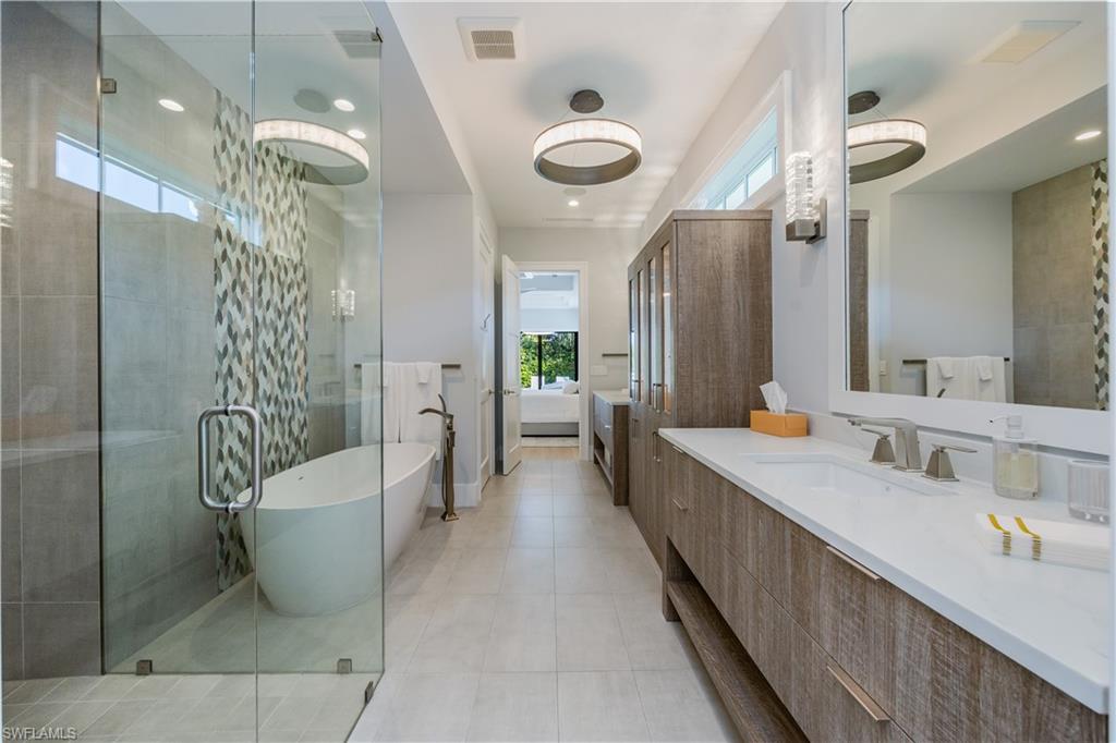 GOLDEN SHORES - Residential