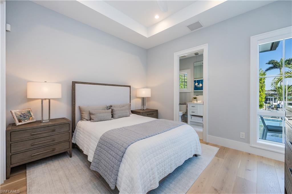 GOLDEN SHORES - Residential