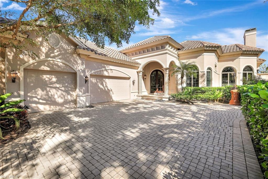 BAY WOODS - Residential