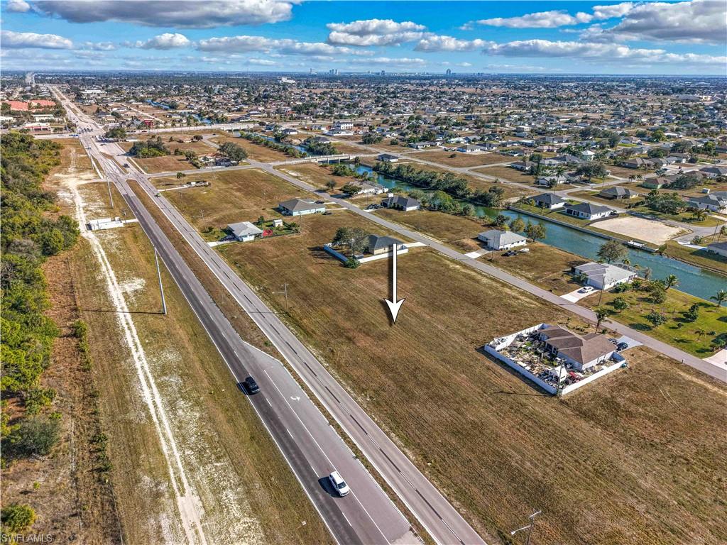 CAPE CORAL - Land